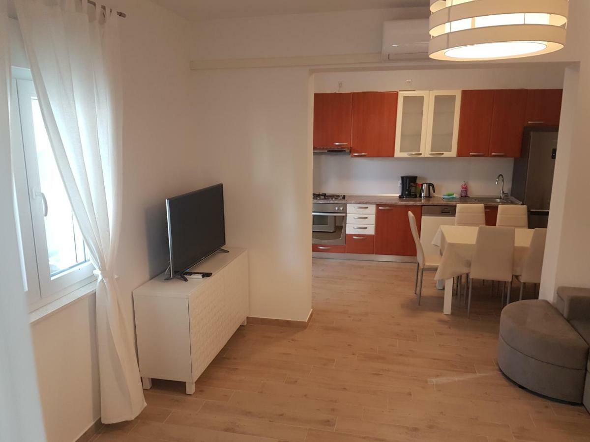 Sea View Apartment With A Huge Terrace Pisak Eksteriør bilde